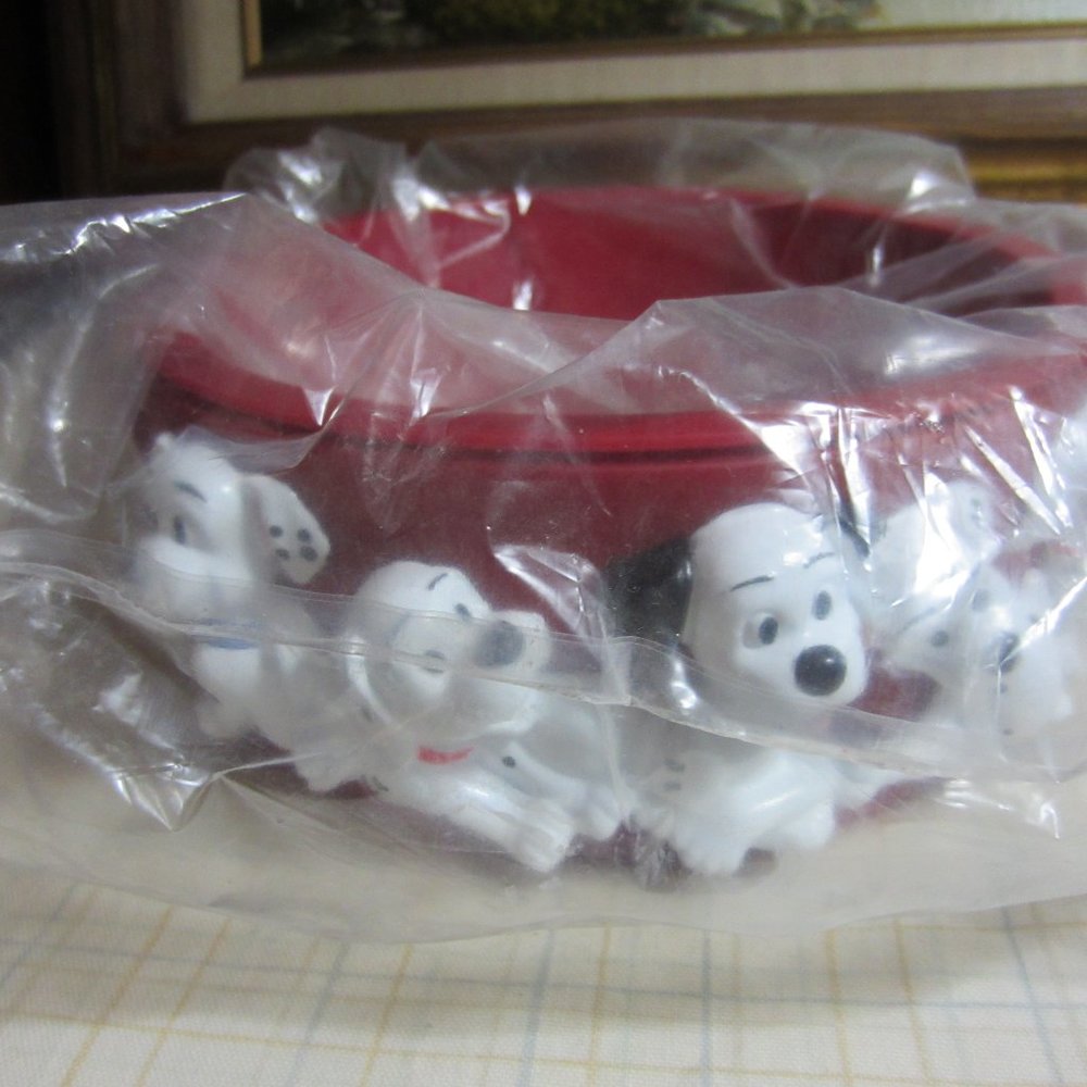 NEVER OPENED FRISKLES ALPO CELEBRATES DALMATIANS (DISNEY) DOG BOWL